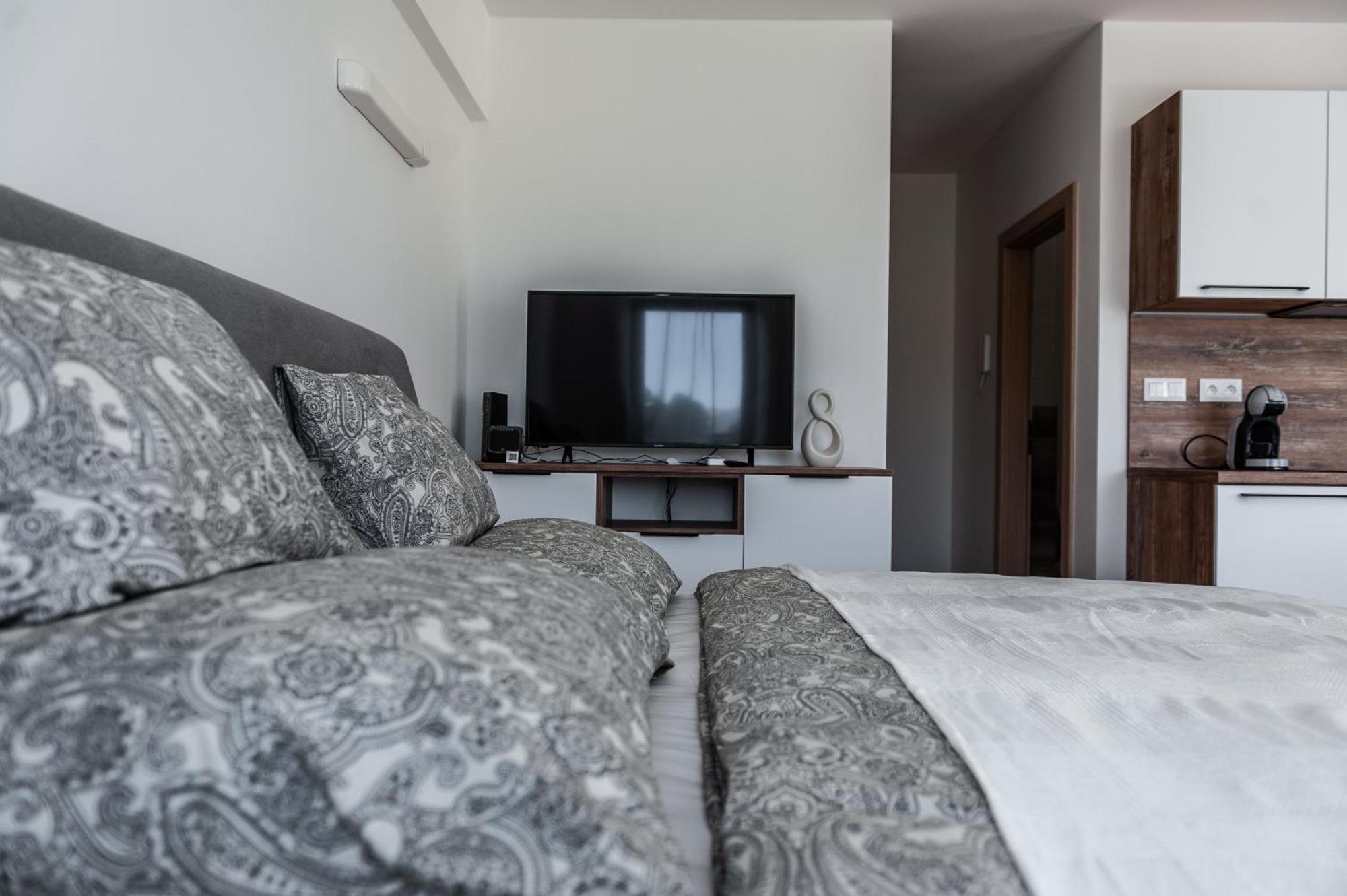Apartmany Besen Bešeňová Kültér fotó