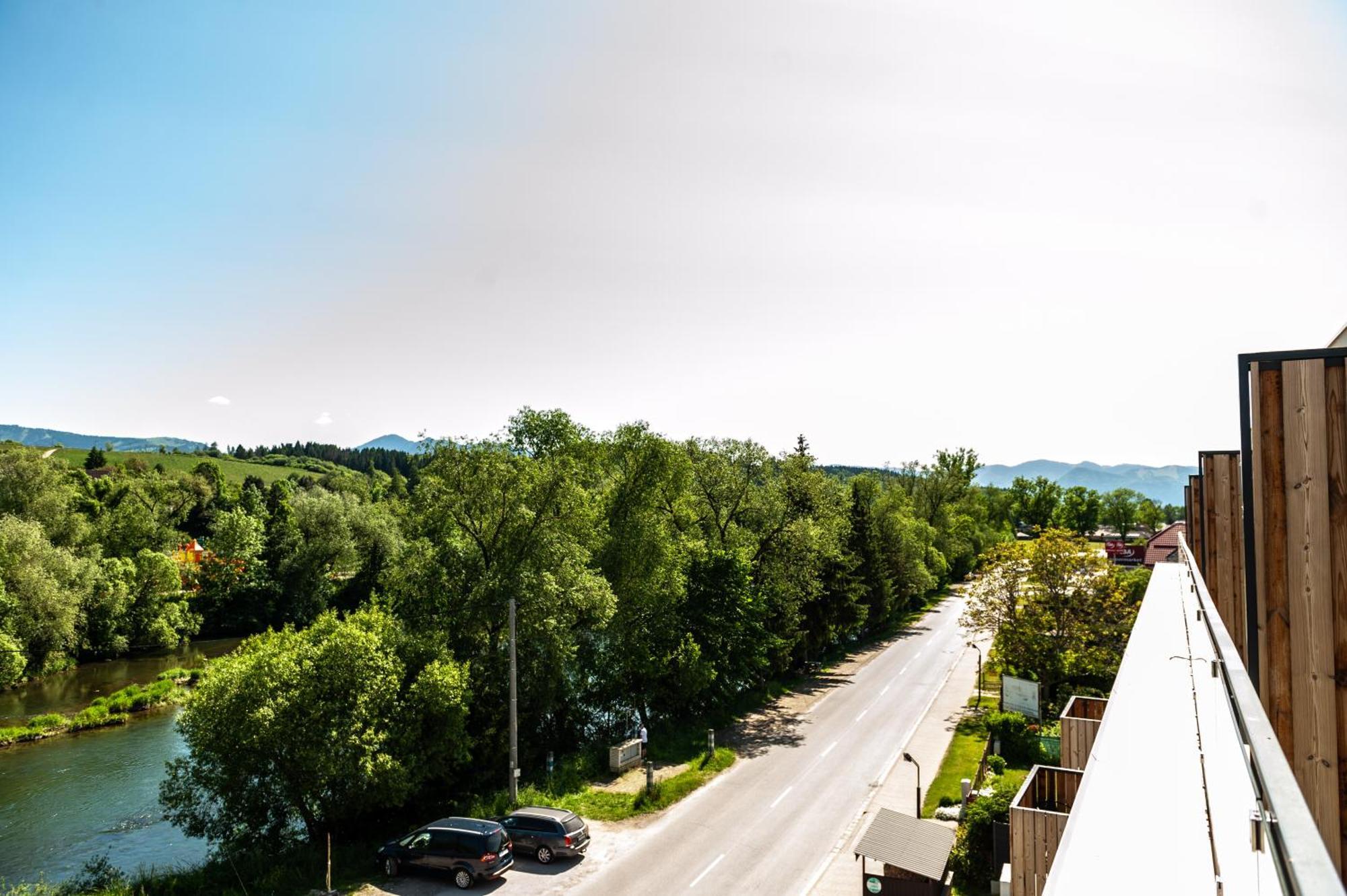 Apartmany Besen Bešeňová Kültér fotó
