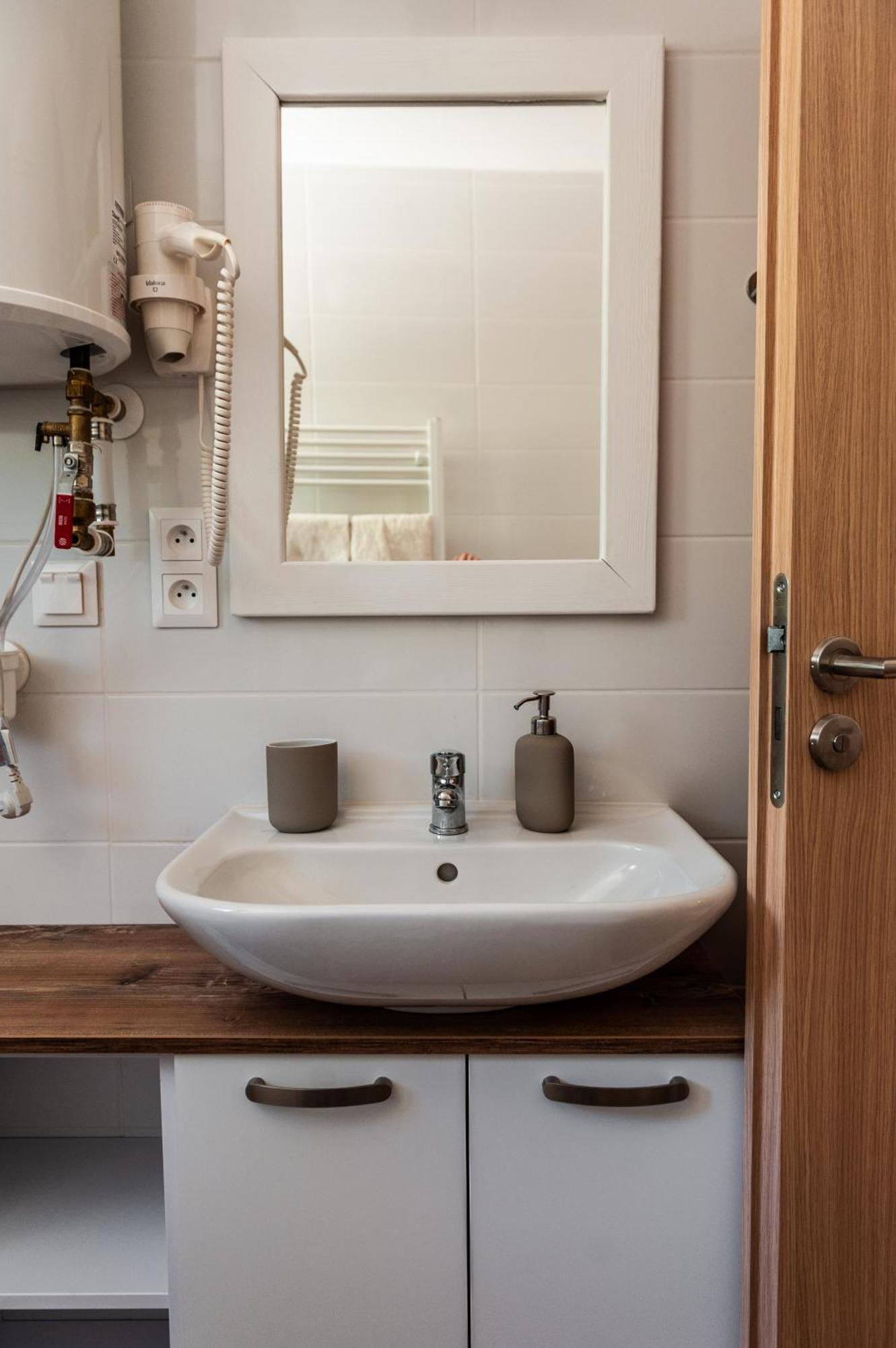 Apartmany Besen Bešeňová Kültér fotó