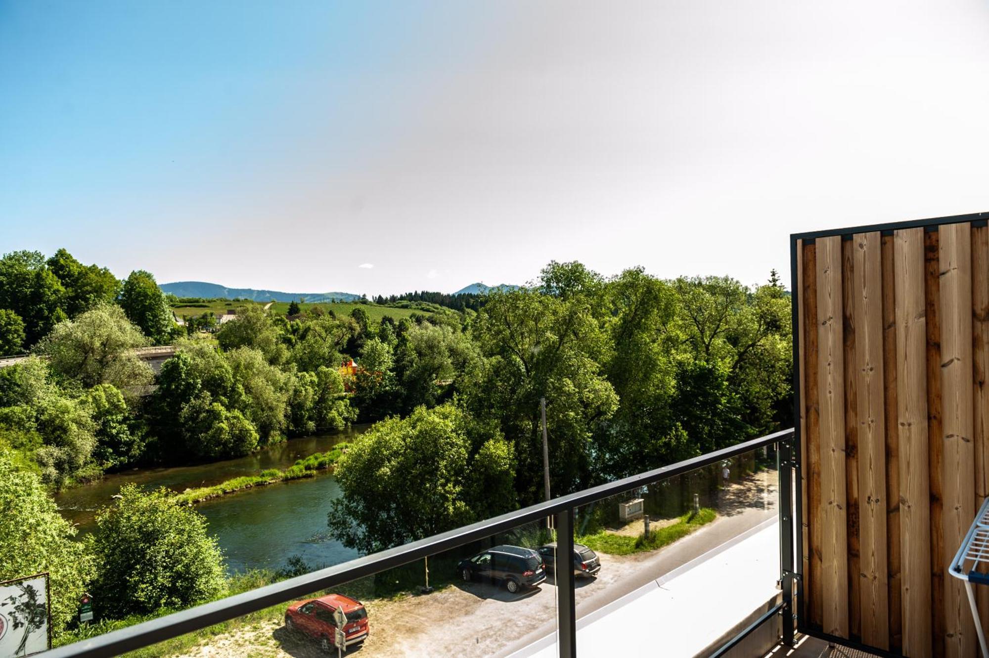 Apartmany Besen Bešeňová Kültér fotó